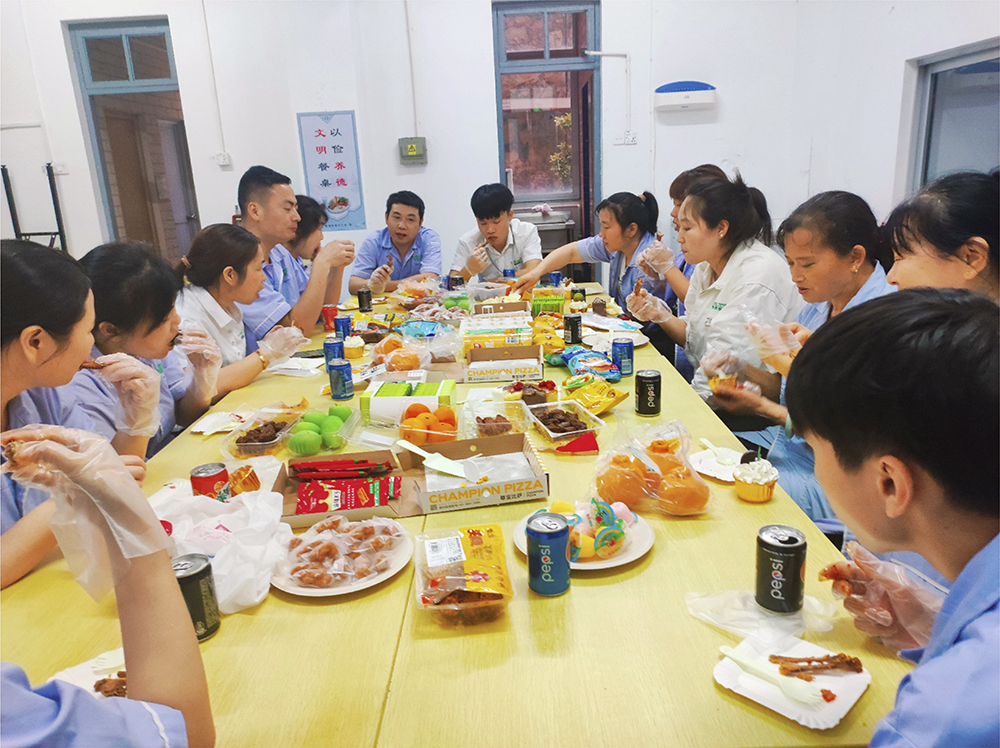 雅香麗化妝用品（深圳）有限公司每月生日會福利！