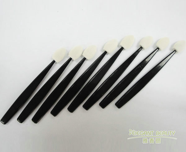 定制成套化妝刷時，如何平衡價格與質量？